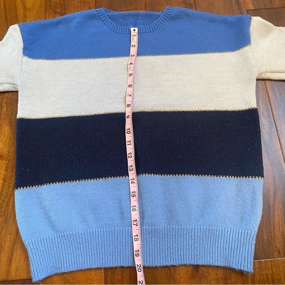 Colorblock Knit Pullover Sweater Size Medium Blue/White Long Sleeve - Picture 6 of 6